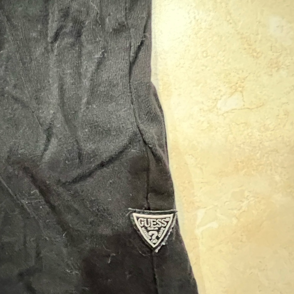 Guess tee - Picture 2 of 4